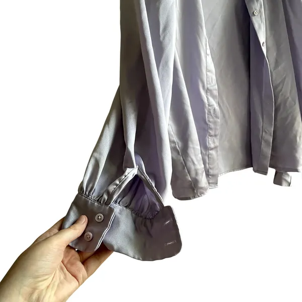 Ann Taylor lilac purple satin long sleeved button down shirt women's size S‎ - Image 2