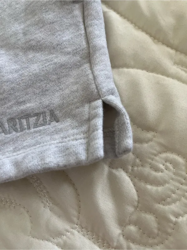 Aritzia
Cozy Sweatfleece Perfect Micro Short Lounge  size - Image 6