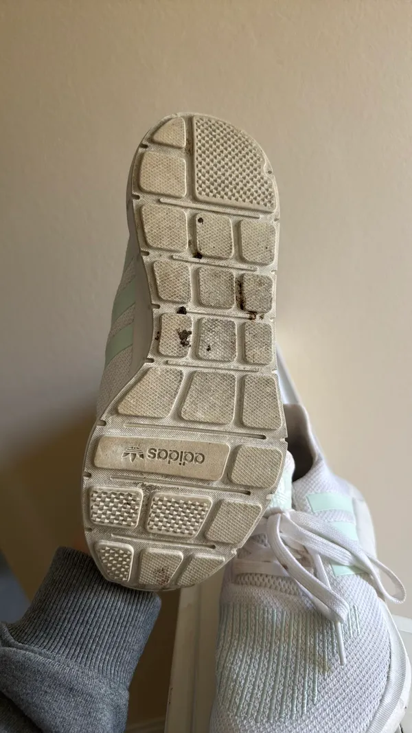Adidas Women’s Shoes - Image 5