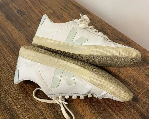 Veja White and Mint Green Sneakers size 7 - Image 2