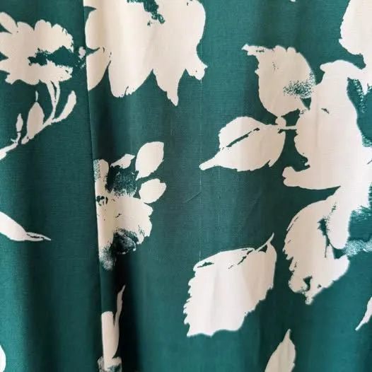 Abercrombie Ruffle Tiered Maxi Dress Size XS Floral Green Spring Wedding - Image 8