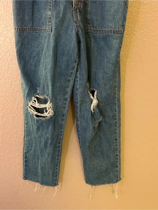 Forever 21 Denim Button Front Distressed Cropped Overalls Jumpsuit M - Image 6