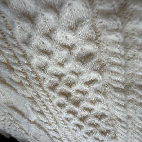 Aelfric Eden Cream Cable Knit‎ Sweater Medium Fisherman Minimalist Cozy Neutral - Image 4
