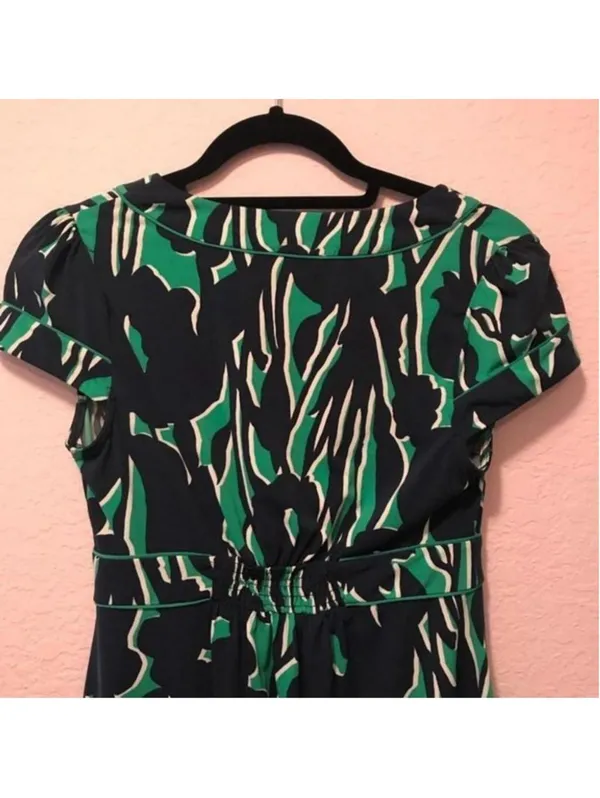 Banana Republic Green and Black Floral Print‎ Dress - Image 6