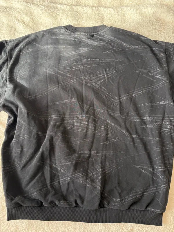 Gymshark Crewneck Sweatshirt - Image 4