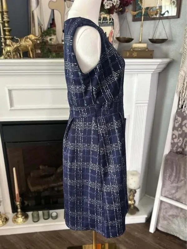Enfocus Studio Navy Blue Sleeveless Plaid Dress with Decorative Buttons Size 4 - Image 2