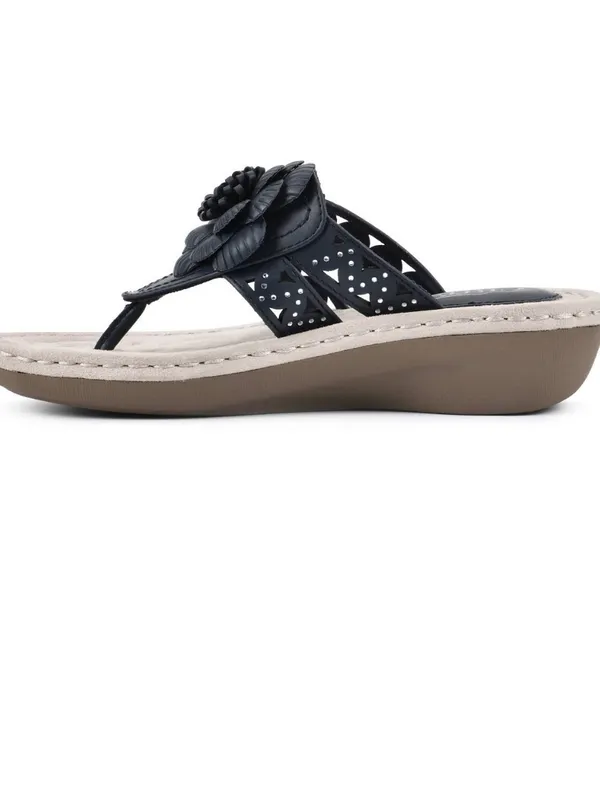 Cliffs by White Mountain Cynthia wedge thong Sandals Womens Size 8 wide Navy - Image 6