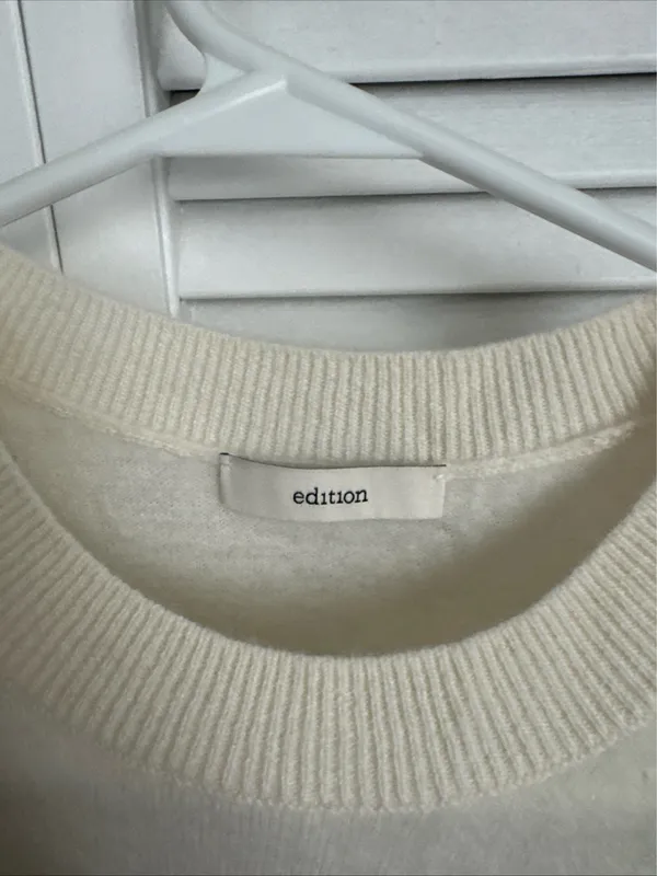 Edition the label Wool Short Sleve Sweater Medium White - Image 2