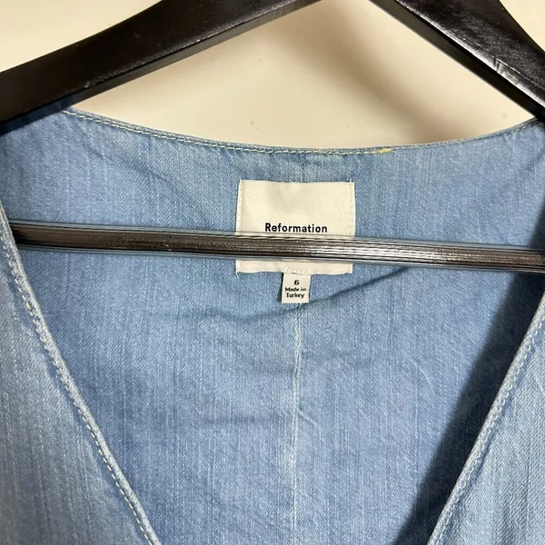 REFORMATION Sebastien Denim Midi Dress in Savannah Size US 6 NWT - Image 5