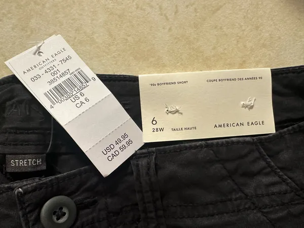 American Eagle Outfitters Black High Rise 90’s Boyfriend Short - Image 4