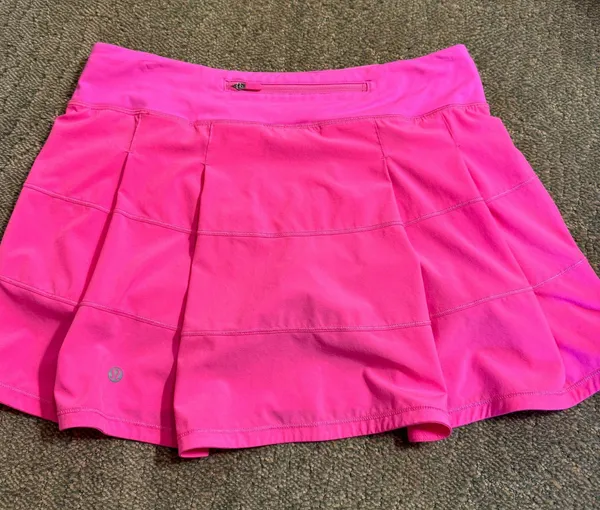 Lululemon pink skirt tall - Image 3