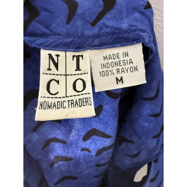 NTCO nomadic traders blue‎ black print shift mini dress rayon size medium Blue - Image 5