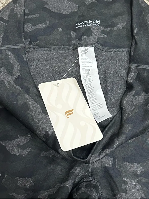 Fabletics High Waisted Powerholds Leggings NEW Charcoal Camo 7/8 Size XL - Image 3