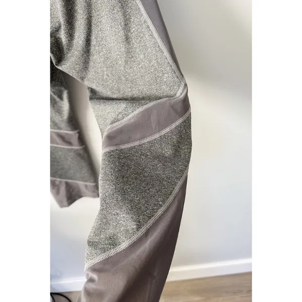 Gymshark Cropped Grey Leggings - Image 11