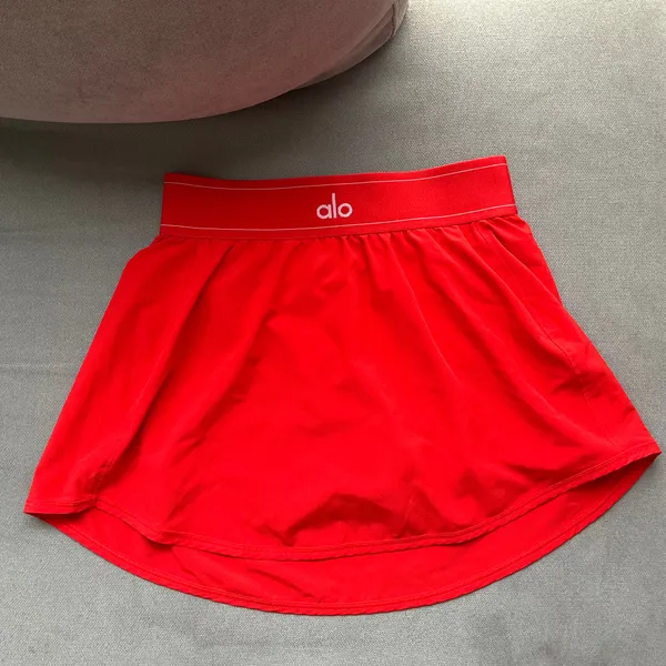 Alo Yoga Match Point Tennis Skirt Bright Red XS - Image 2