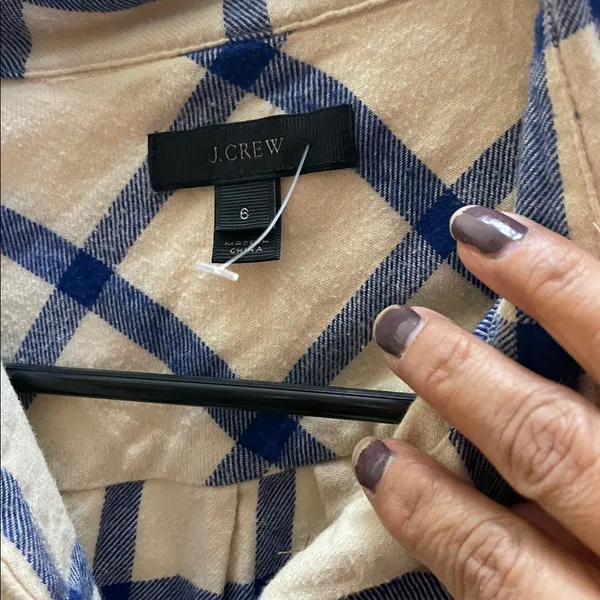 j crew Blue & beige Plaid Button-Up Shirt size 6 - Image 2