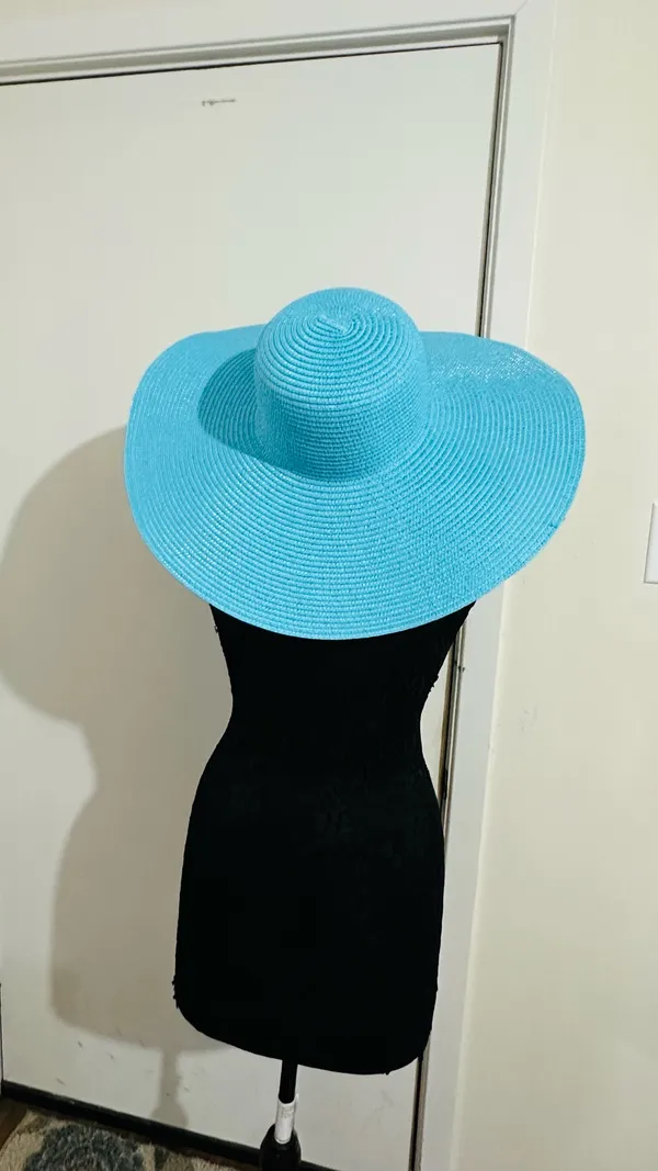 Natasha oversized wide brim off blue straw hat - Image 3