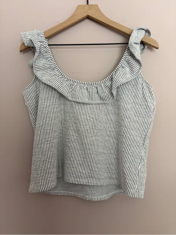 Boden Seersucker Frill Stripe Top Size 8 - Image 4