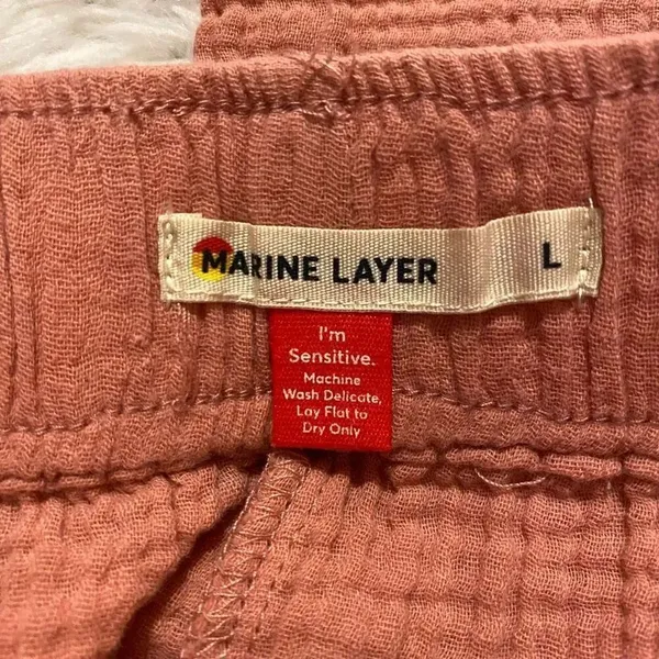 Marine Layer Paula Easy Tapered Cropped Pants in Pink Large - Image 6