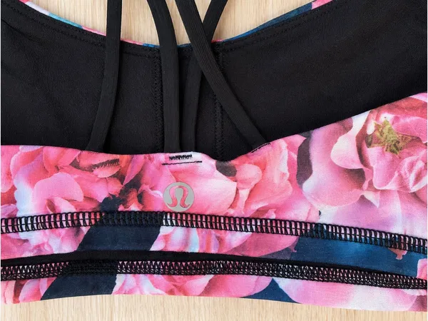 Lululemon Floral Strappy Sports Bra Pink Blue Crisscross Back Low Impact Sz XS - Image 3