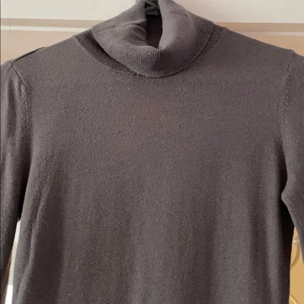 Grey turtle neck sweater - Image 2
