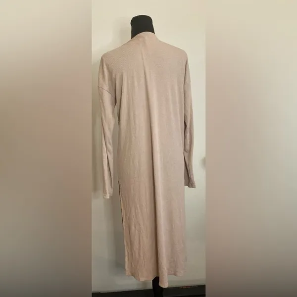 Forever 21- Cream pink long cardigan‎ size medium - Image 3