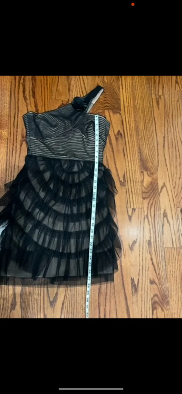 BCBG Max Azria DRESS - Image 4