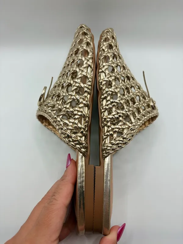 Lulus Gold Woven Mule Flats Pointed Toe Slip On Boho Resort Coastal Size 6 - Image 5