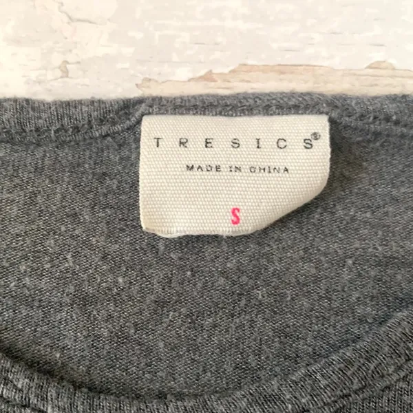 Women’s S/M Gray Pocket Tee Tresics Brand Short Sleeve Grey Shirt Size Small - Image 3
