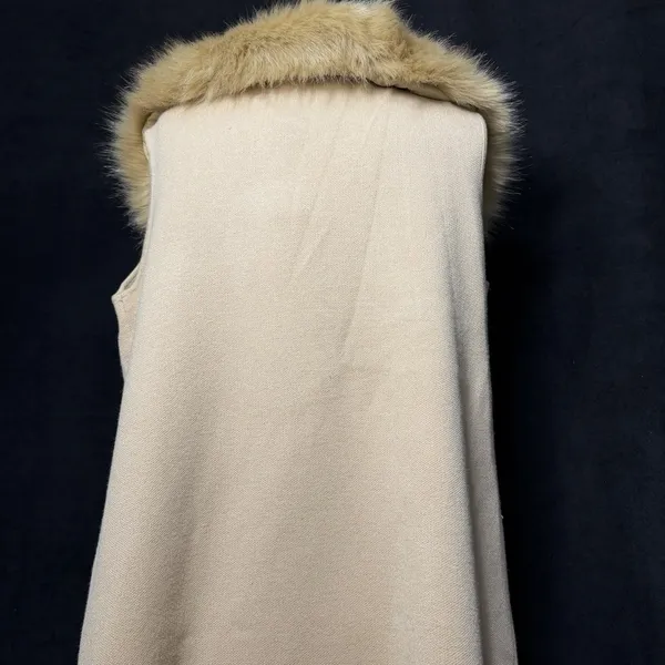 Baldini Mumu Lombardi Long Cardigan in Taupe with a faux fur‎ collar. SIze L - Image 6