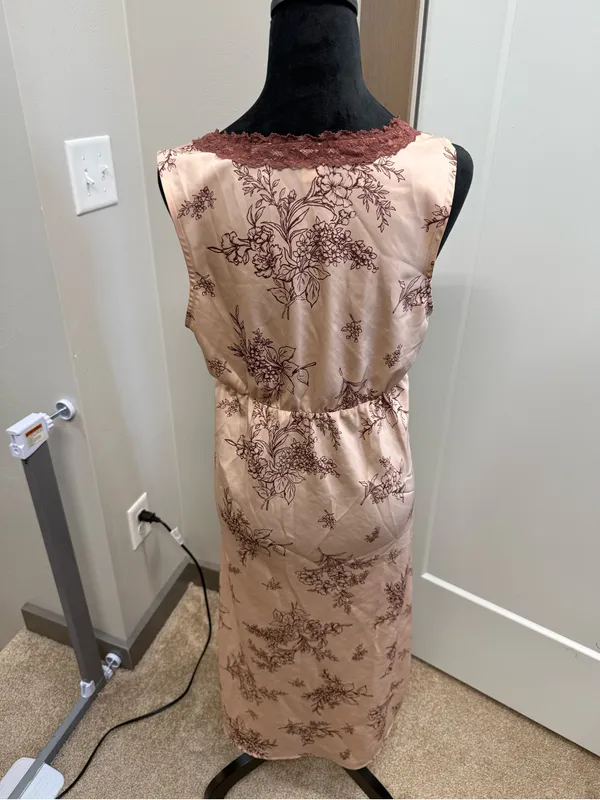 Old Navy Satin Floral Slip Dress Lace Coquette Lingerie Style‎ Long Babydoll S - Image 4