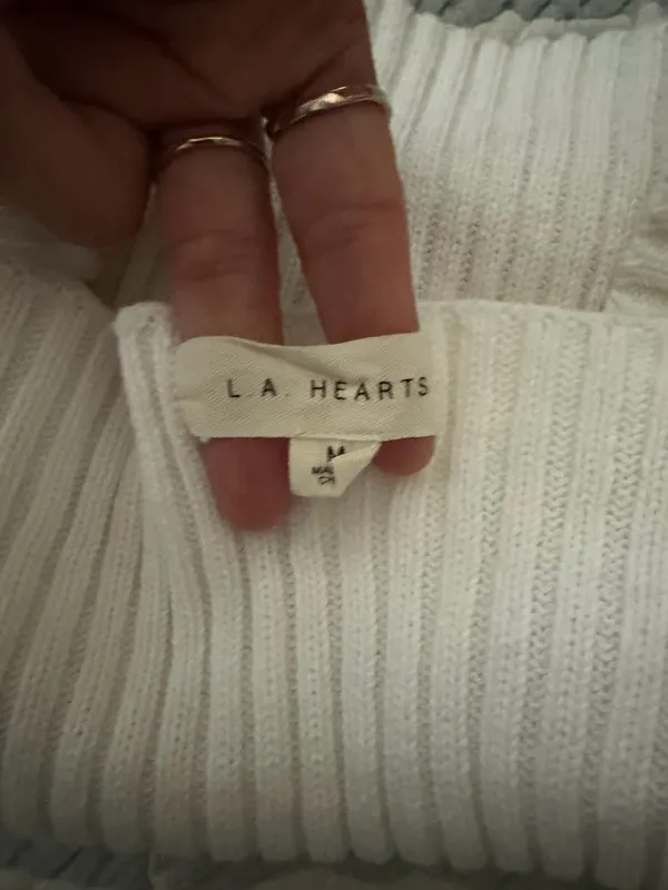LA Hearts Halter Crop Top - Image 3