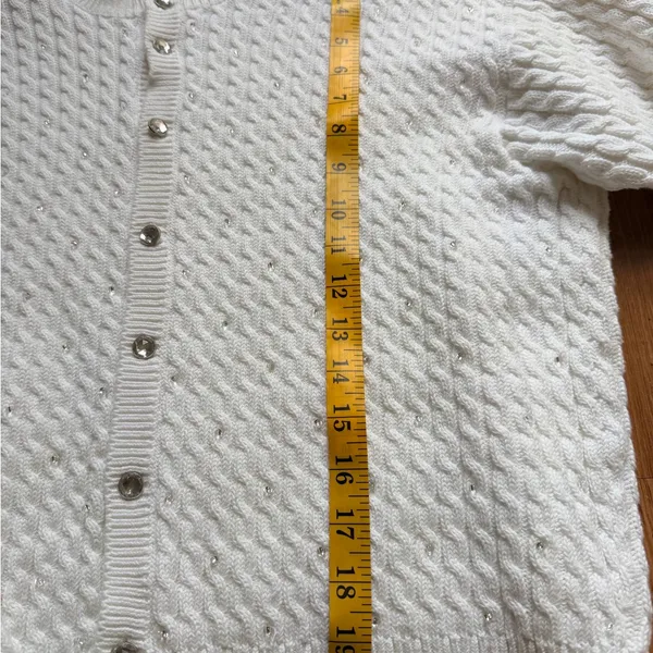 Elegant White Button - Image 8