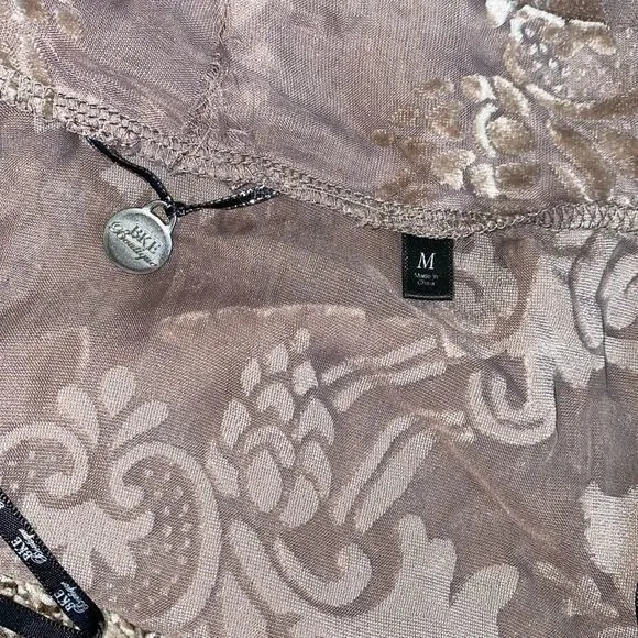 5/$30 🎈 BKE‎ boutique women’s medium velvet cardigan - Image 7