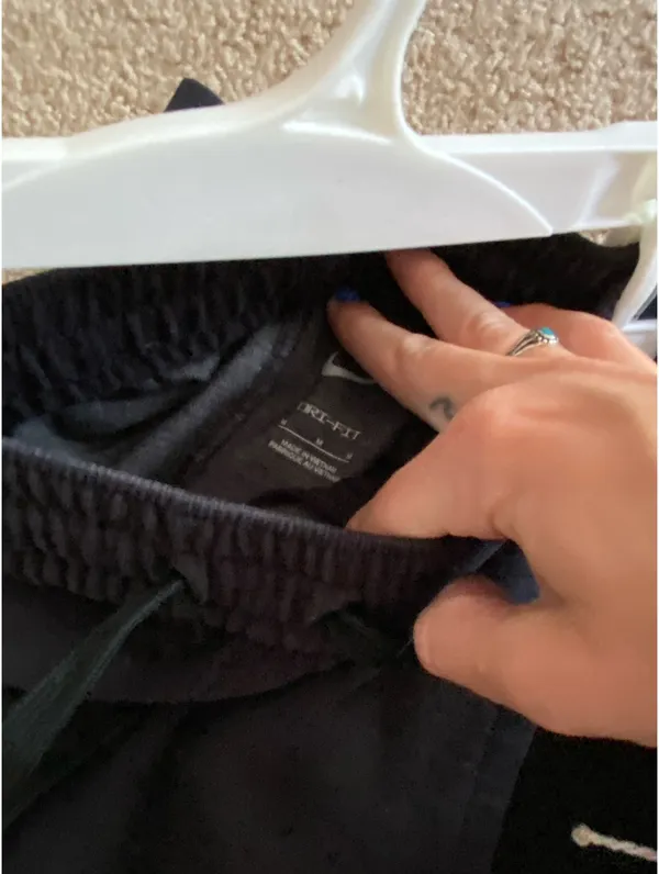 Nike sweatpants - Image 2