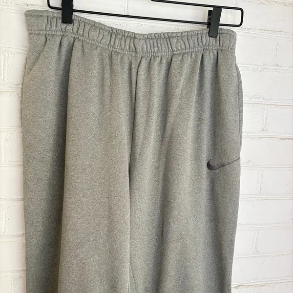 Nike Therma-Fit Light Grey Inner Drawstring Sweatpants Pockets SZ XL Athleisure - Image 3