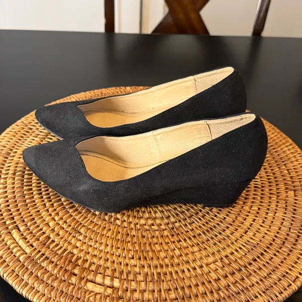 CL by laundry Chic Black Women's wedges size‎ 8.5 wide - Image 5