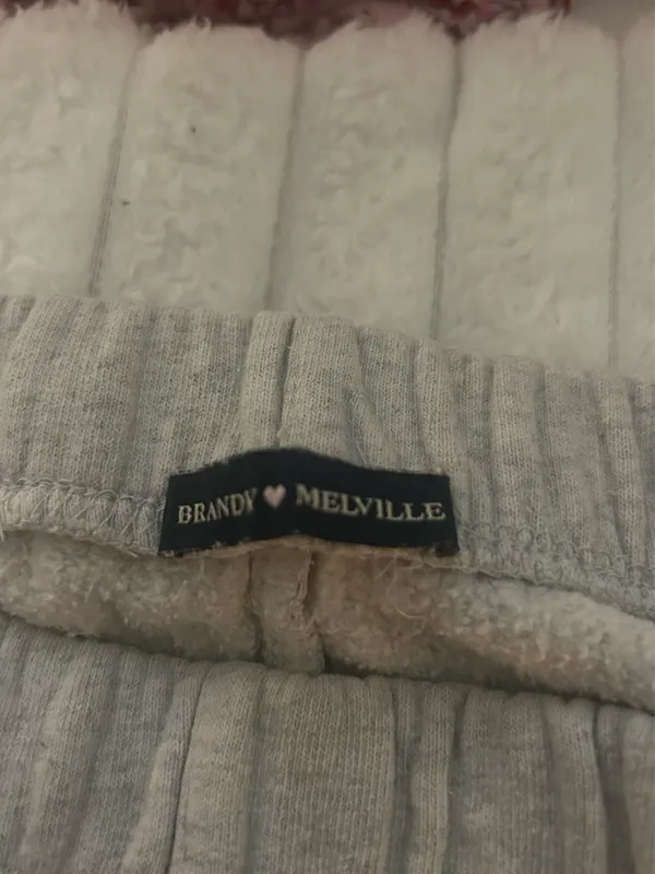 Grey Brandy Melville Sweatpants Rosa Light - Image 3