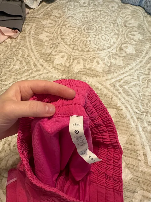 Lululemon Hotty Hot Shorts - Image 3