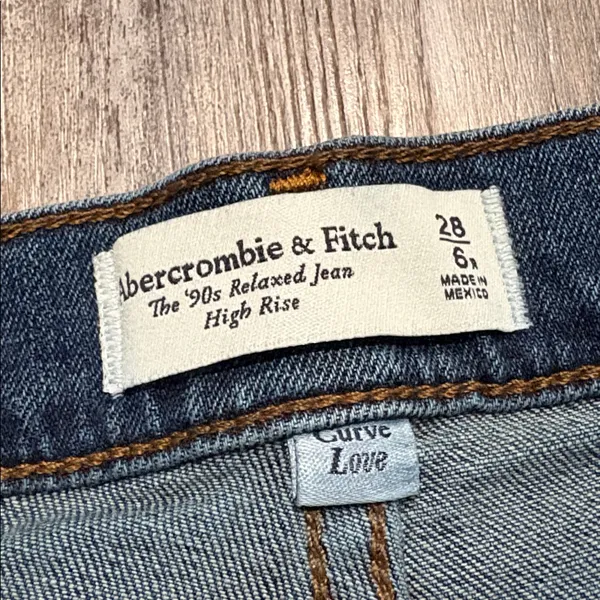 Abercrombie High Rise 90s Relaxed Jean - Image 6