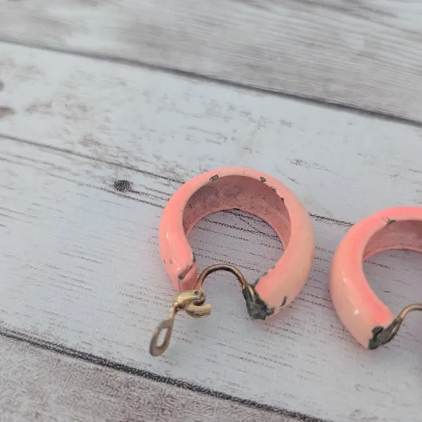 Vintage Clip On Earrings Retro Hoops Peach Like Tone - Paint Chipping & Tarnish - Image 7