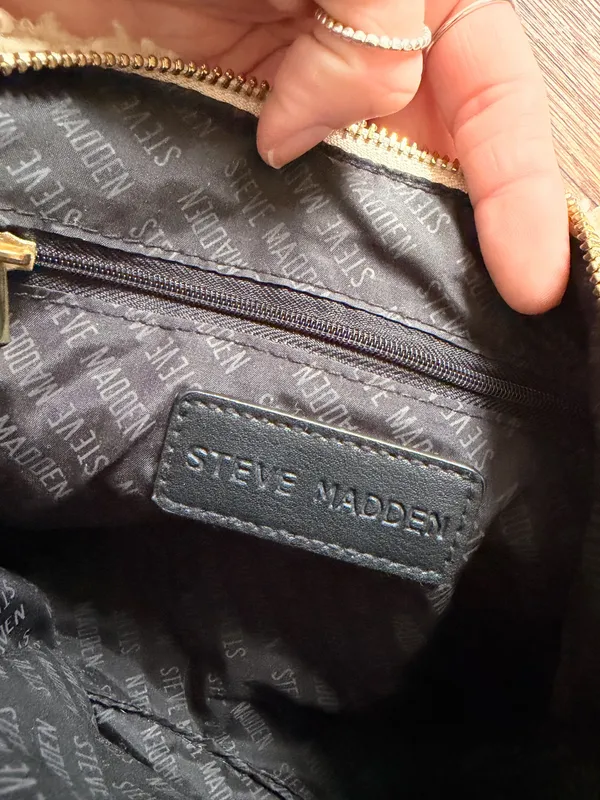 Steve Madden Sherpa Crossbody - Image 4