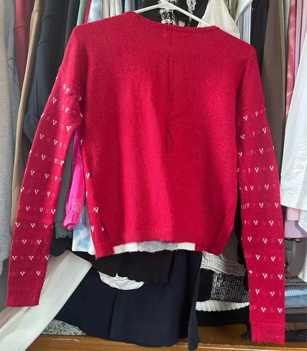 Cute Hollister Polar Bear Sweater - Image 3