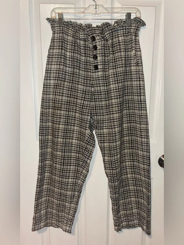 The Great Gunny sack Plaid Paperbag Waist Cropped Pants - Black & White size 1 - Image 4