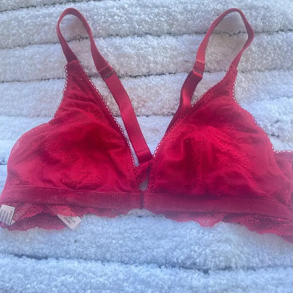 Victorias Secret red lace bralette - Image 3