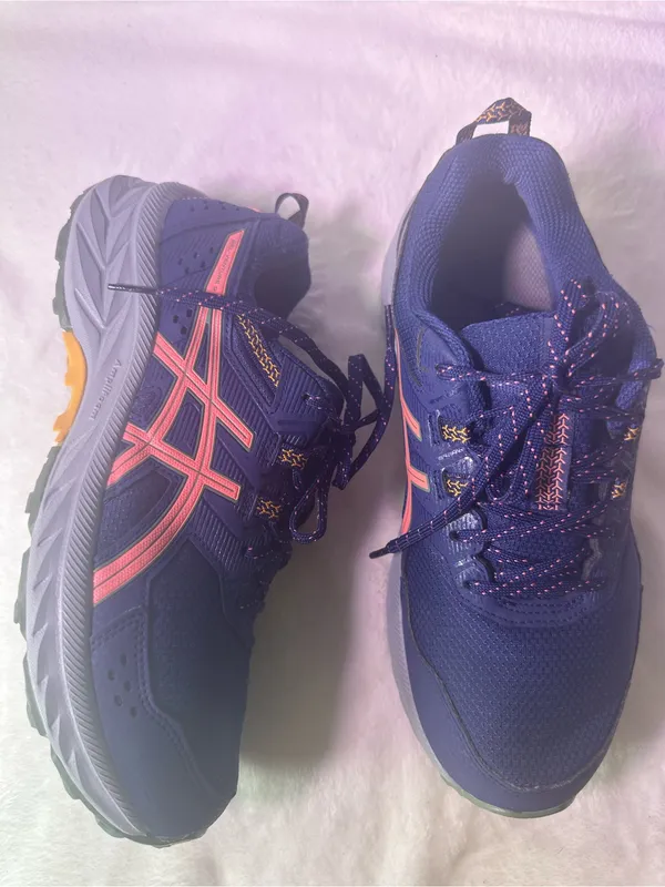 Asics Navy Running Shoe with Coral Stripes and Yellow-Green Outsole - Image 5