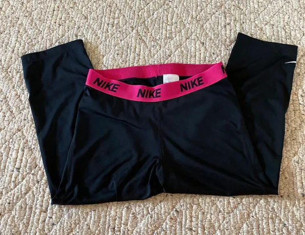 Cropped Leggings - Image 2