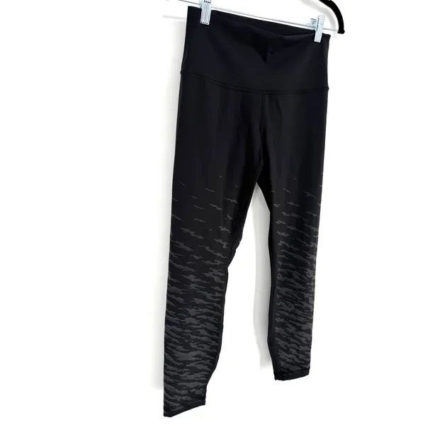 Lululemon Lunar New Year Wunder Under High-Rise Tight 25" Black Size 8 - Image 5