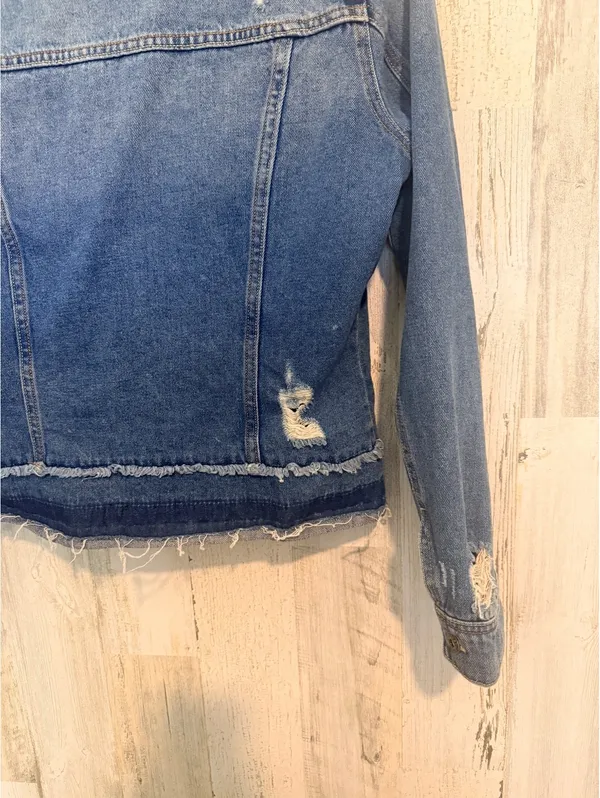 Sneak Peek Women’s Small Distressed Denim Jacket Raw Hem Patchwork Jean Jacket Blue - Image 9