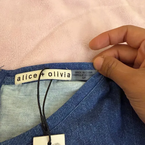 Alice + Olivia Reggie Muscle Crop Tank Top Denim Print Size Small Lightweight‎ - Image 9